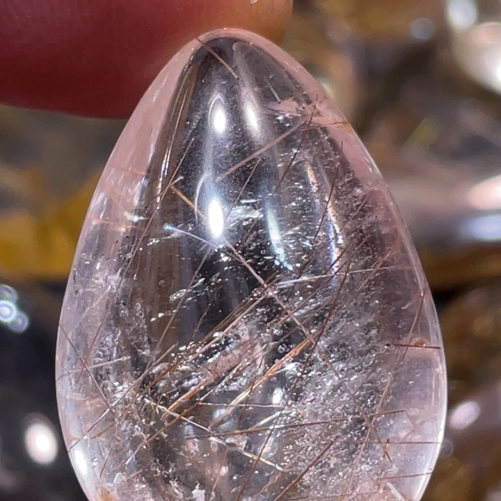 未镶嵌颈饰发晶为*么