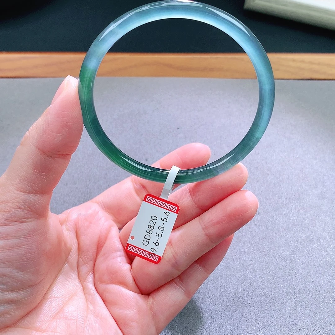 翡翠未镶嵌手镯天然翡翠手镯a货