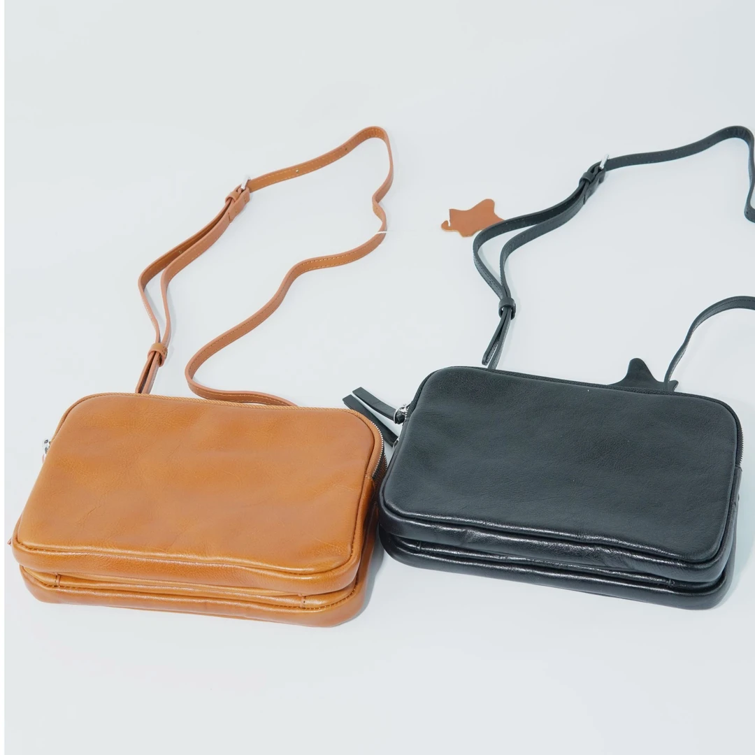 大拿手工皮具/头层树膏植鞣牛皮双拉链日系斜挎包