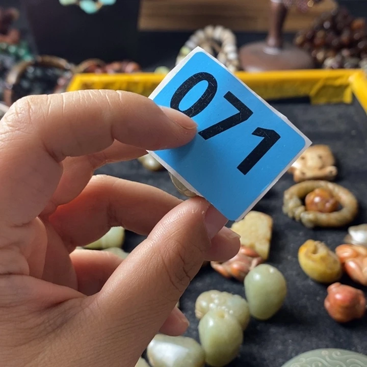 哈****未镶嵌颈饰玛瑙/玉髓