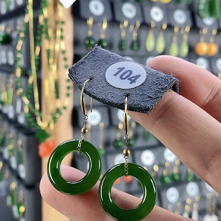 和田玉耳饰18K金镶嵌