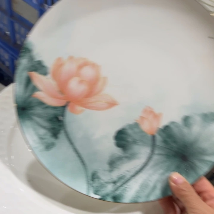 瓷片荷花十寸大盘一个