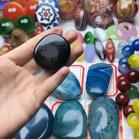 玛瑙/玉髓颈饰未镶嵌