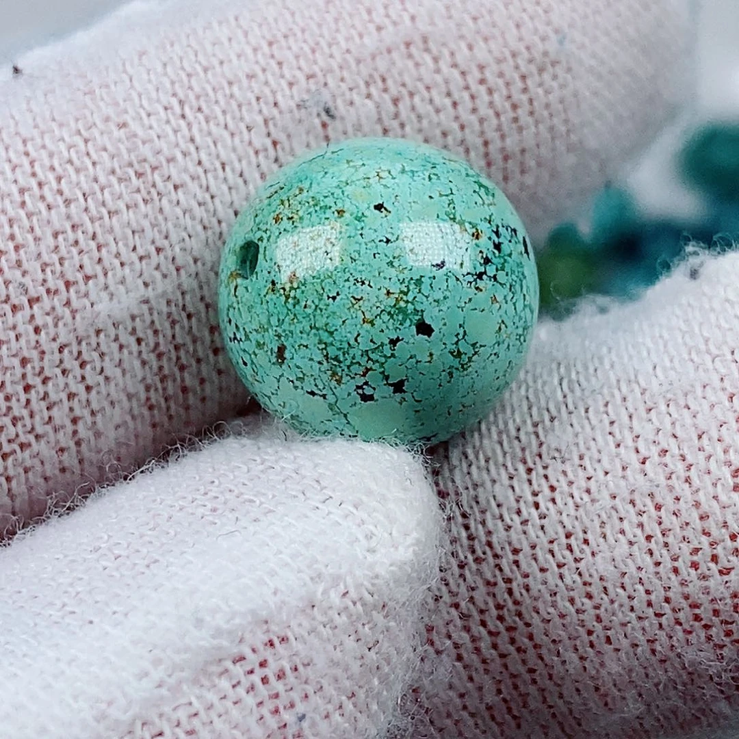 漫***步绿松石未镶嵌珠宝奇石