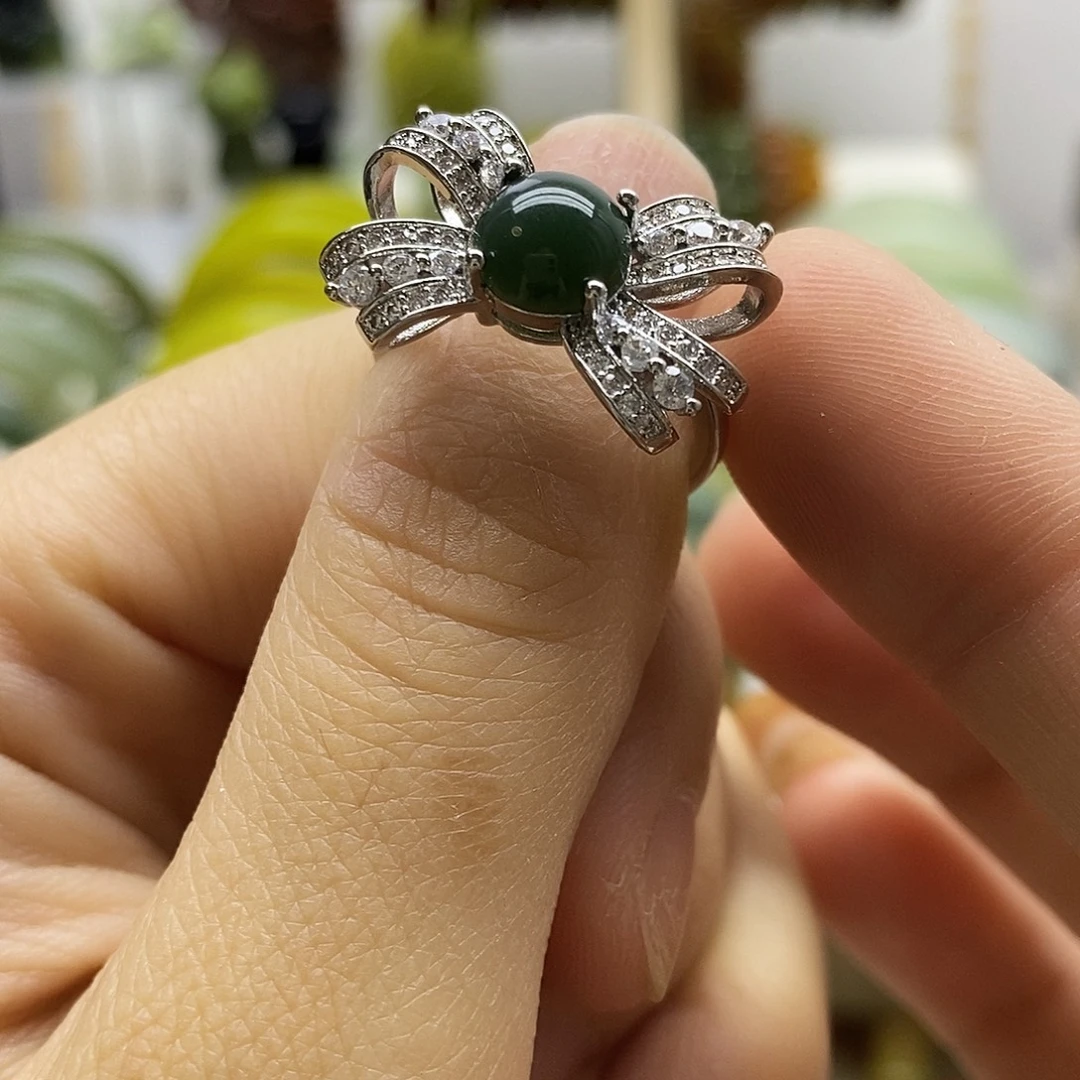 蛇纹石玉未镶嵌戒指