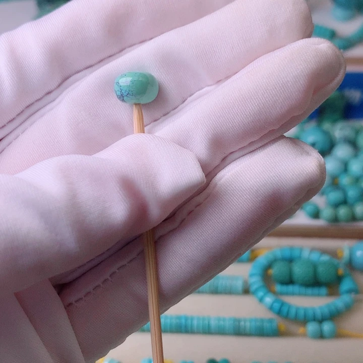 绿松石未镶嵌挂件