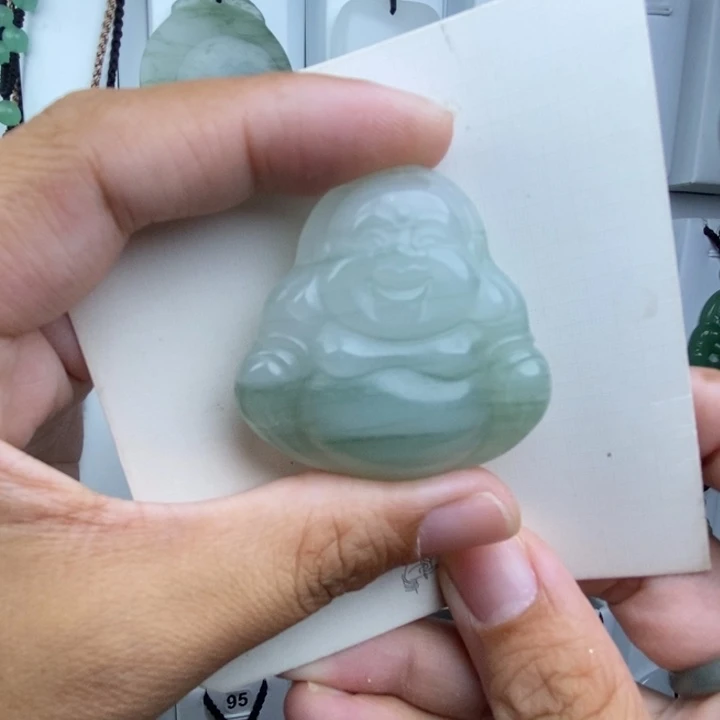 石英质玉未镶嵌颈饰冬**阳