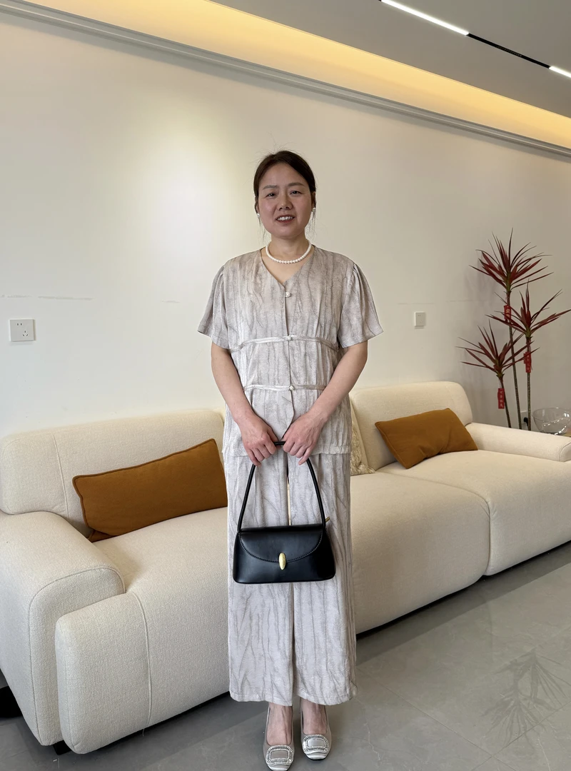 妈妈夏装洋气短袖衬衫套装中老年女国风上衣2025新款T恤两件套