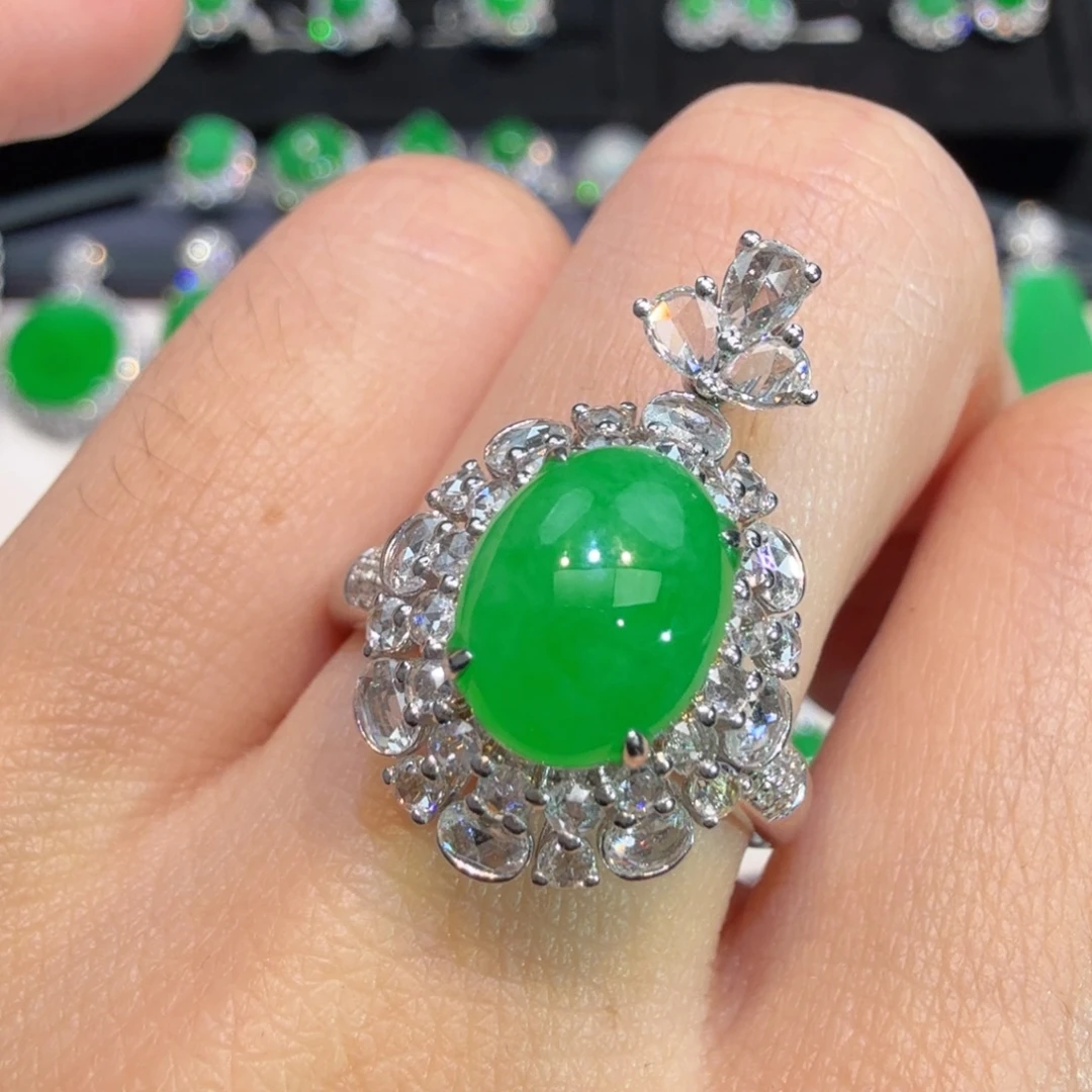 翡翠18K金镶嵌戒指收到货48小时鉴赏期