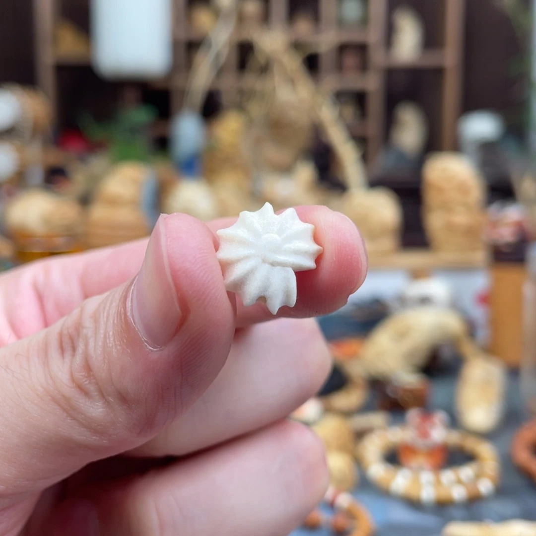 木能****赖方颜竹木艺术吊坠