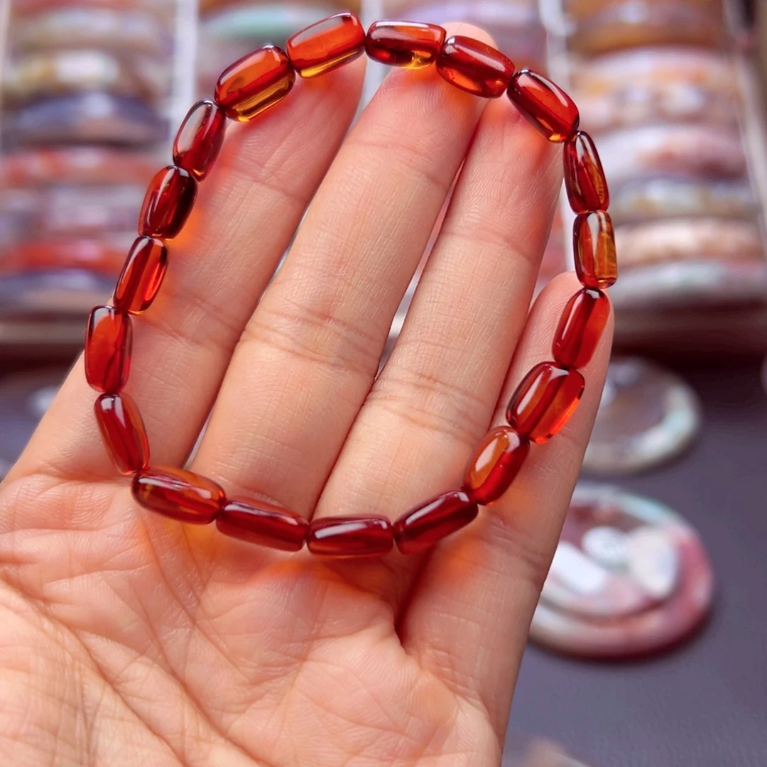 手串血珀未镶嵌8