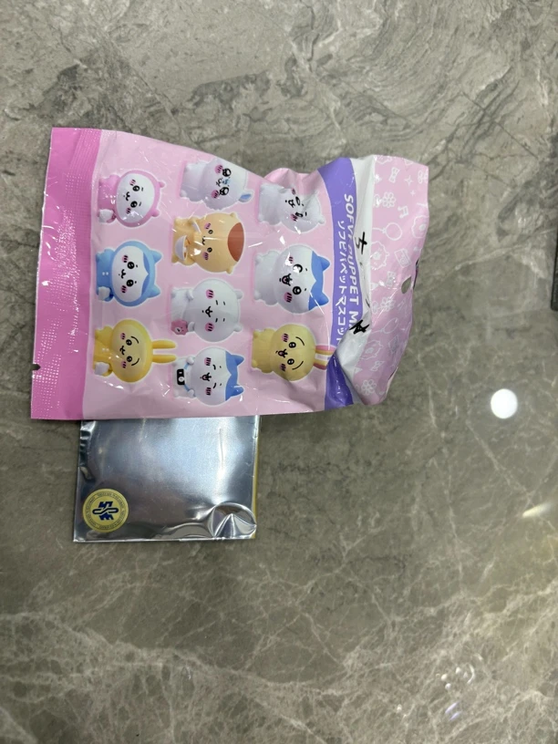 JOJO徽章 吉伊卡哇
