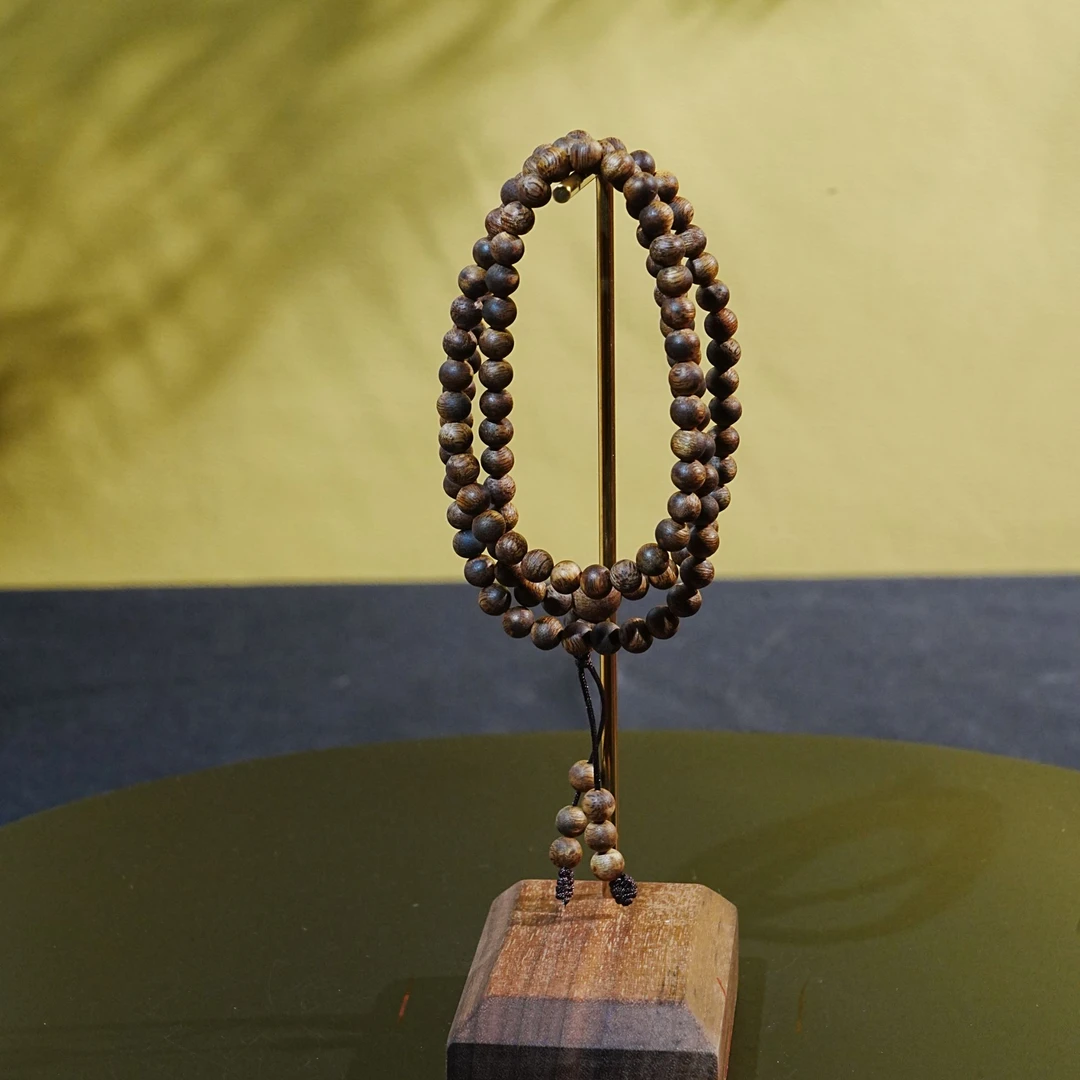 金三角黑棋瘤疤金丝老料沉香念珠 0.56cm 7.64g 250909007 B