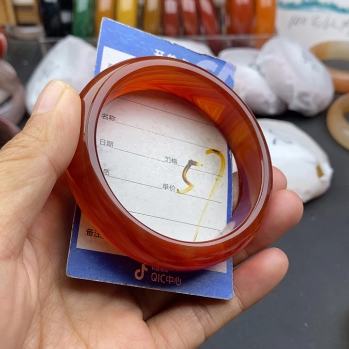 石英质玉未镶嵌手镯