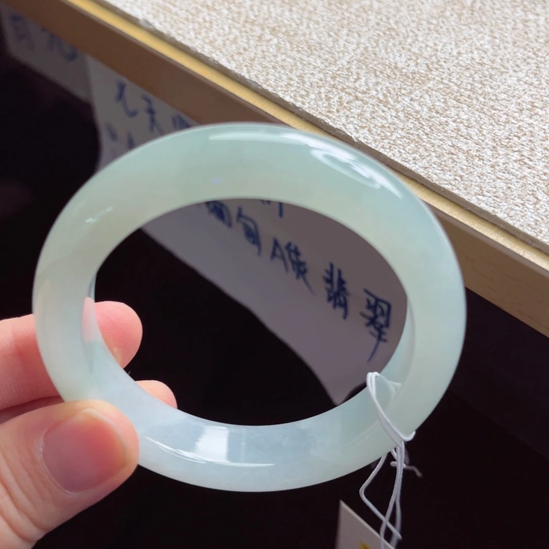 翡翠未镶嵌手镯手镯