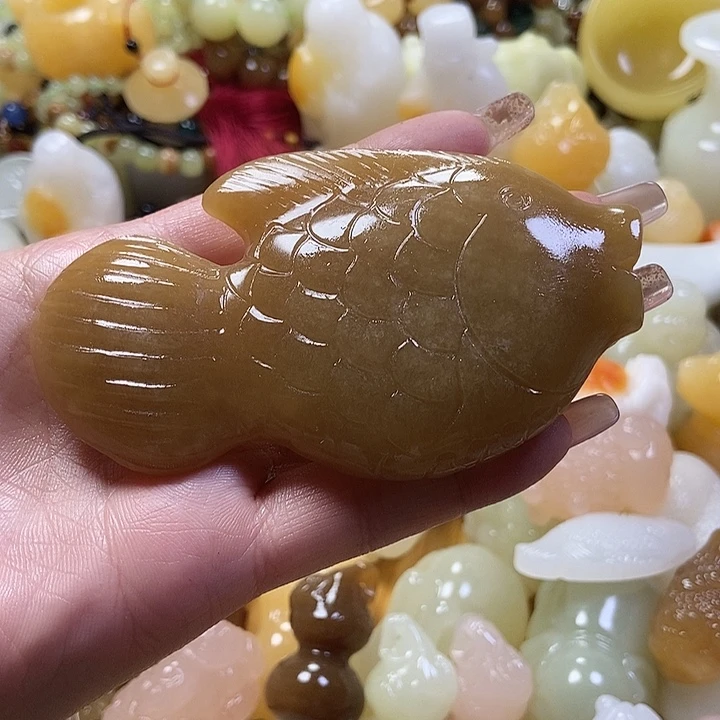 完全开放手把件鱼