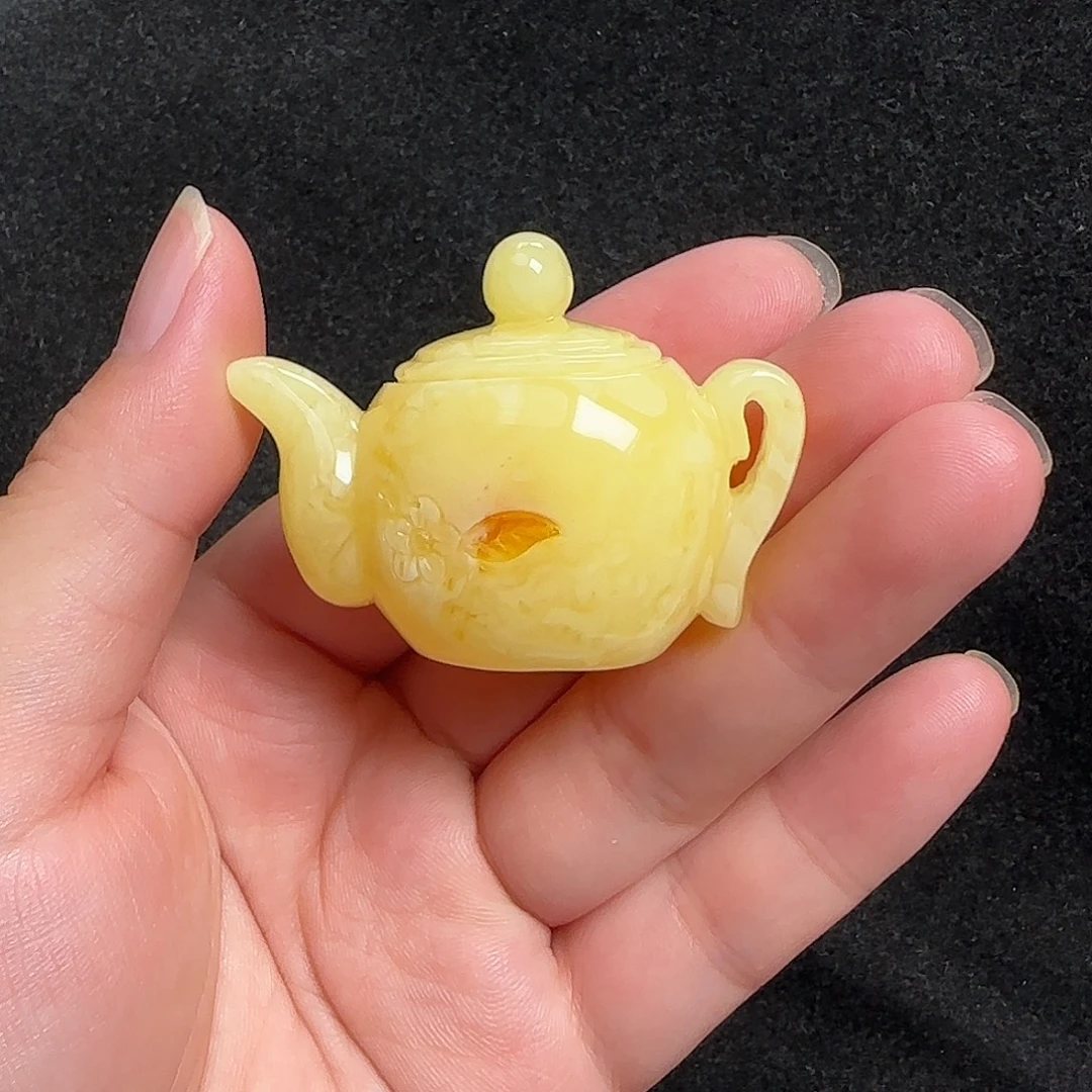 蜜蜡未镶嵌珠宝奇石