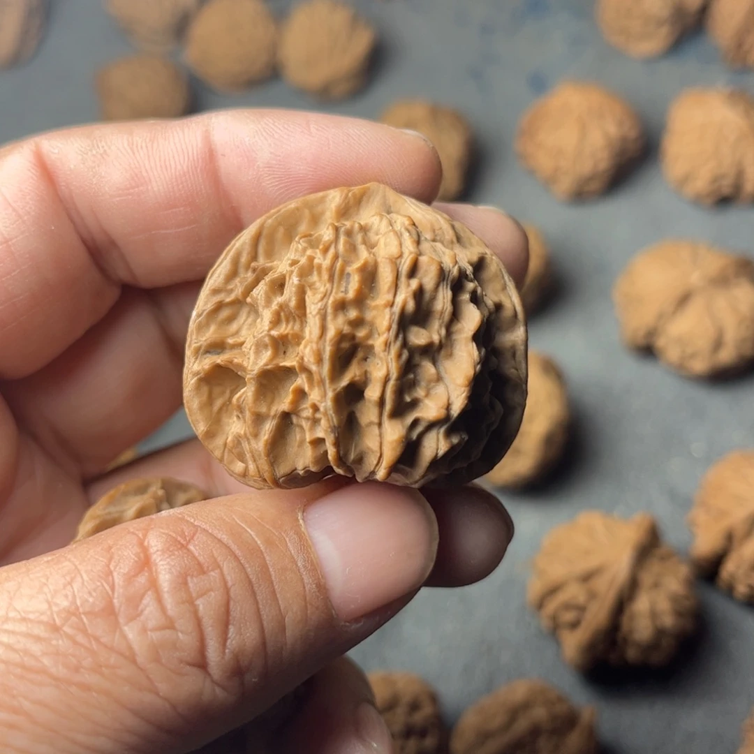 唐***圣吊坠文玩核桃小帽