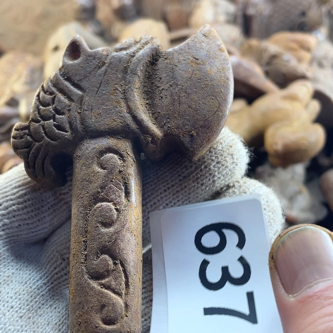 和田玉（糖玉）未镶嵌挂件