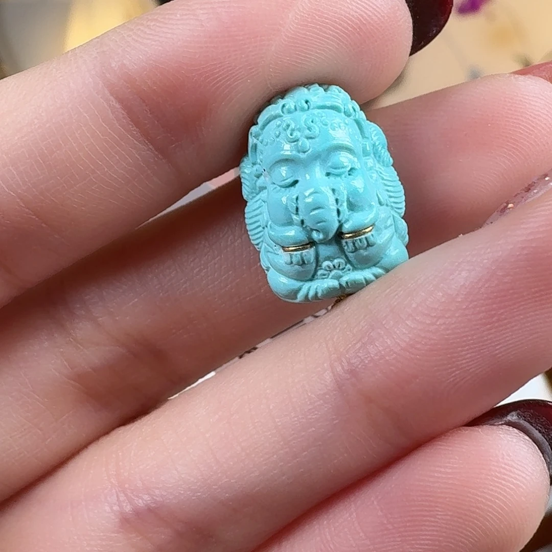 绿松石未镶嵌珠宝奇石