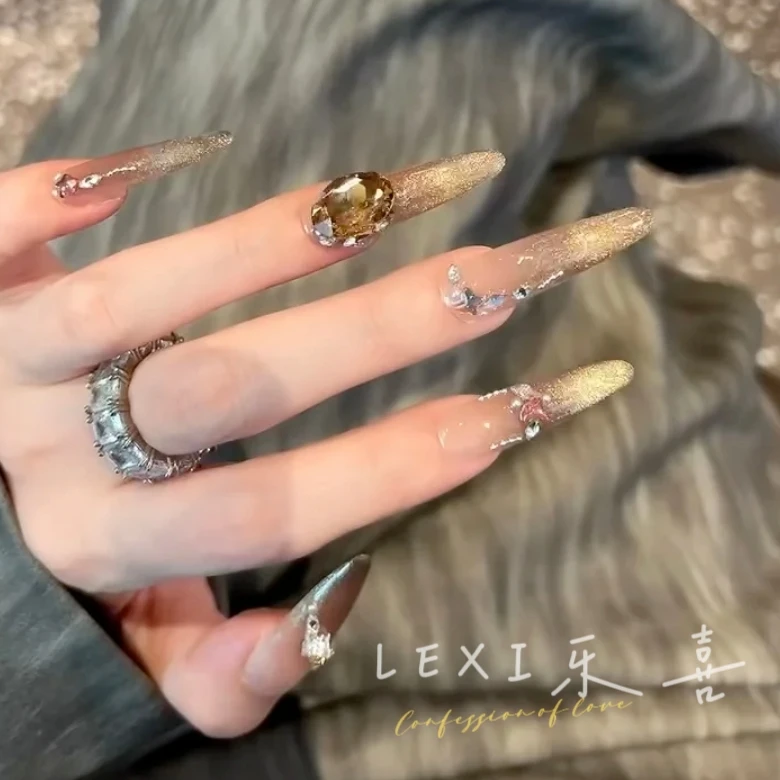 【爆闪美拉德】喵喵·气质女神渐变美甲纯欲显白猫眼手工穿戴甲长款