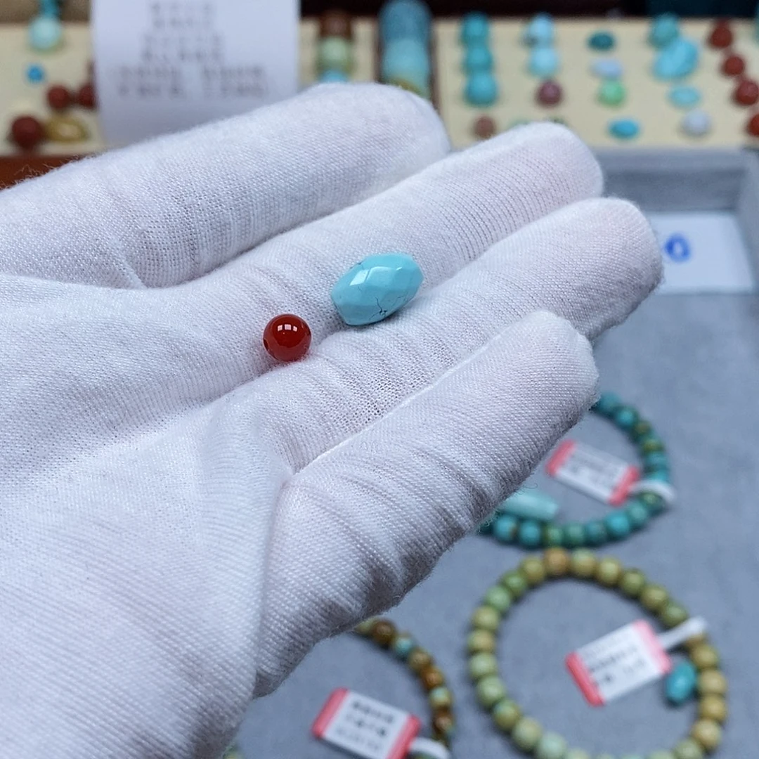 南红玛瑙配饰未镶嵌