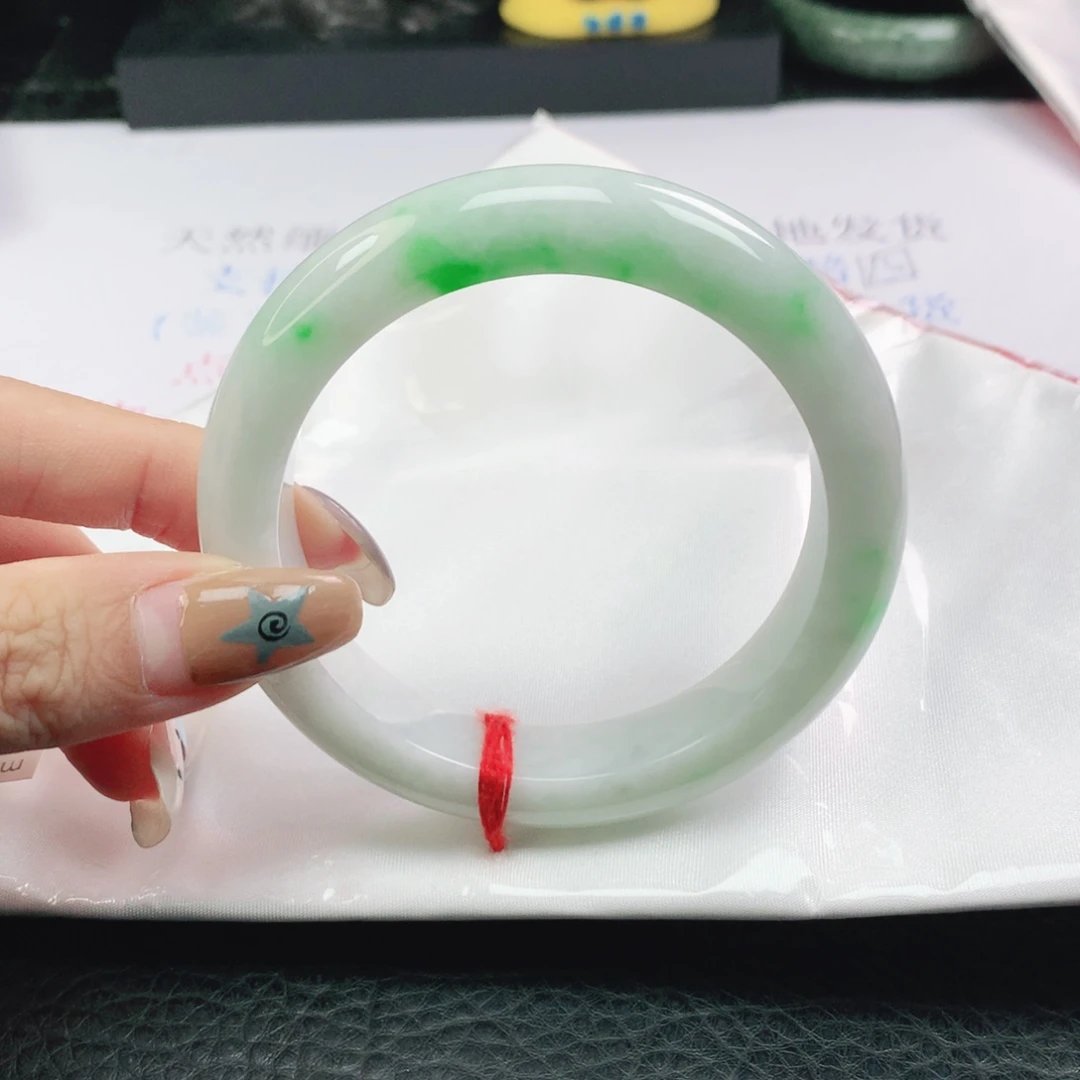 你***翡翠未镶嵌手镯翡翠57.5