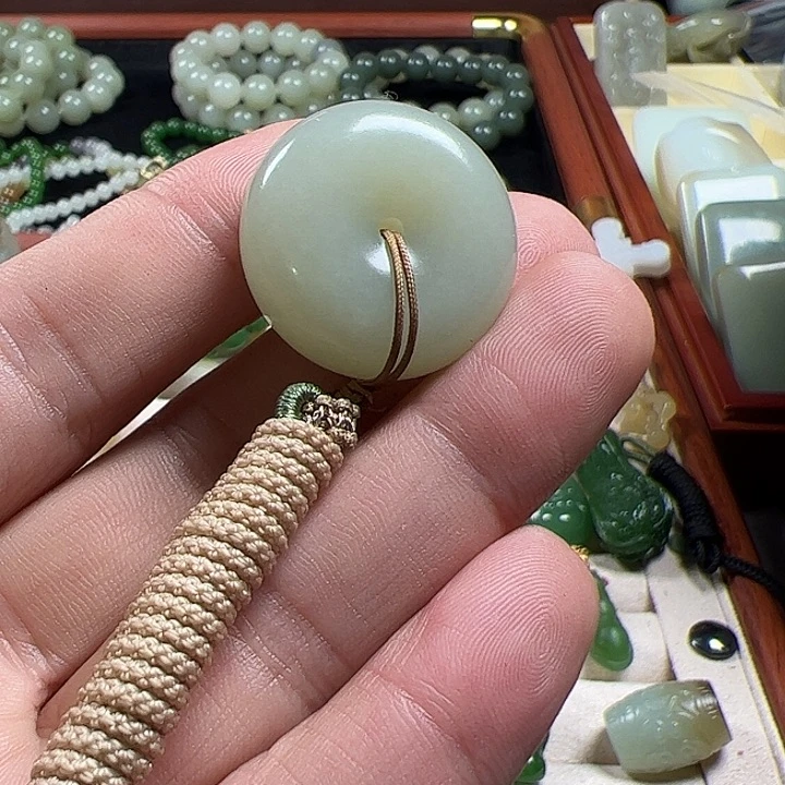 和田玉（糖玉）未镶嵌手链