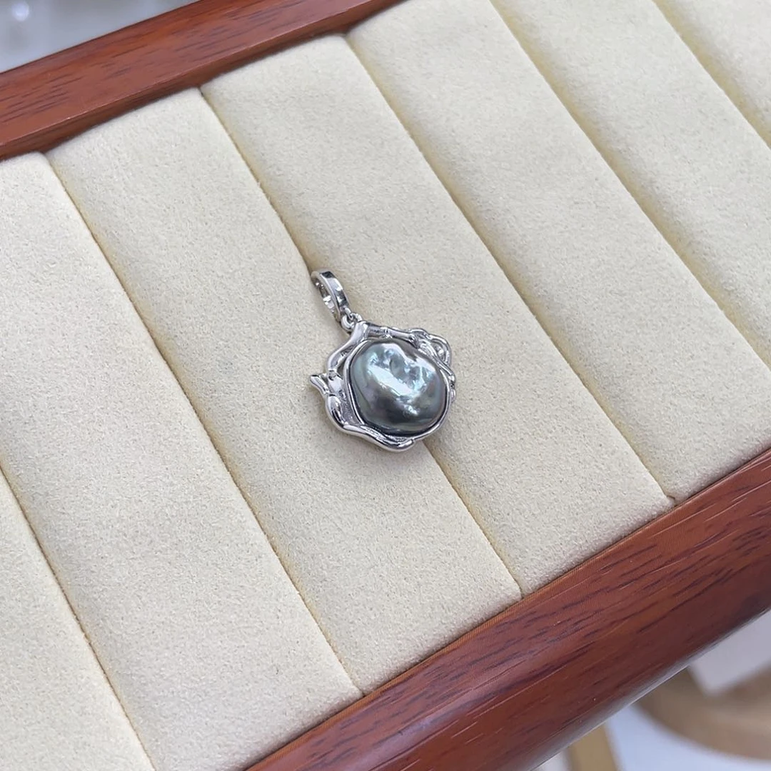 海水珍珠吊坠(不含链)银S925镶嵌萌**吱