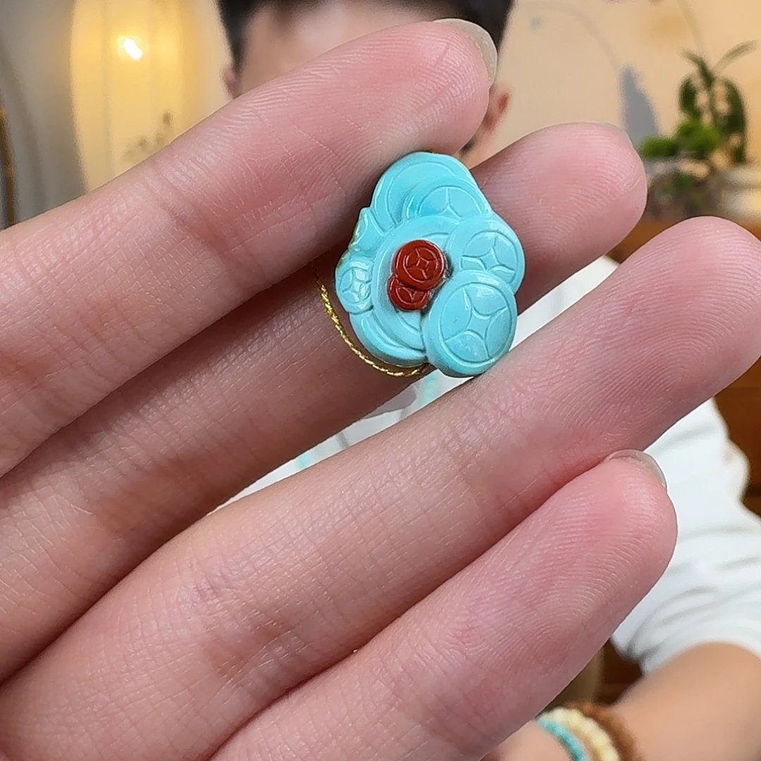 绿松石未镶嵌挂件