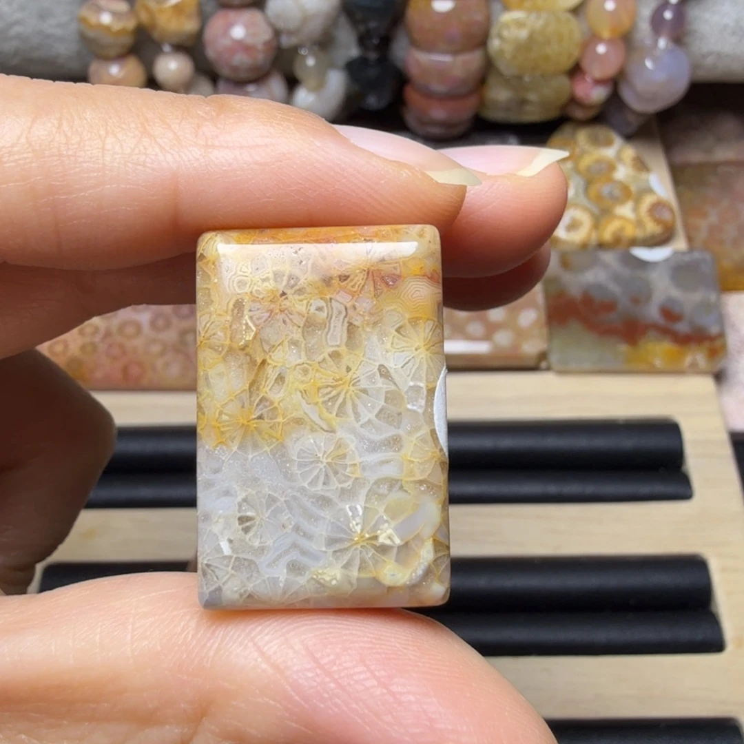 硅化玉未镶嵌闪闪蕾丝