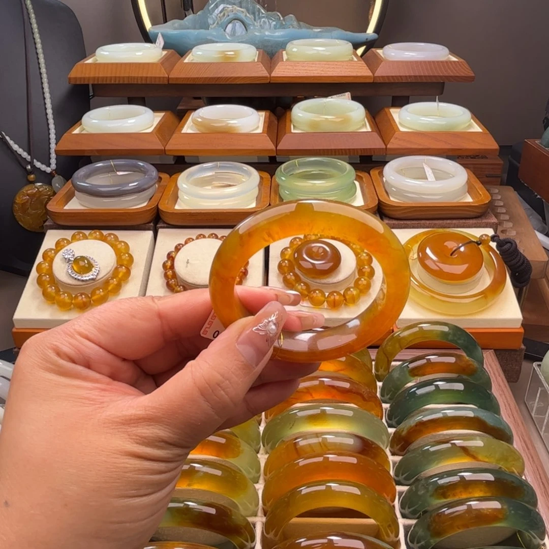 蛇纹石玉未镶嵌51-52