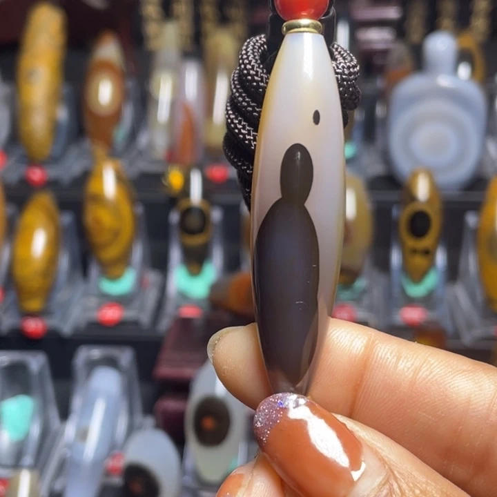 玛瑙/玉髓颈饰未镶嵌