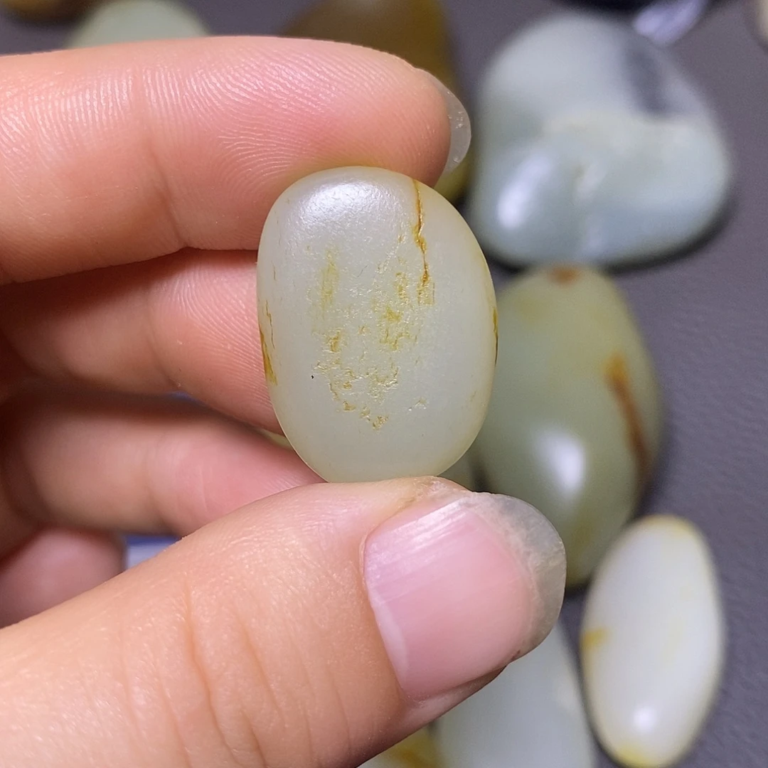 未镶嵌和田玉（糖玉）挂件