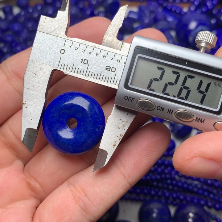 青金石未镶嵌平安扣