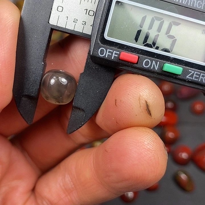 南红玛瑙未镶嵌车挂