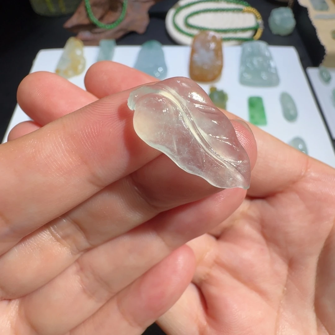 定制翡翠未镶嵌冰种起光树叶