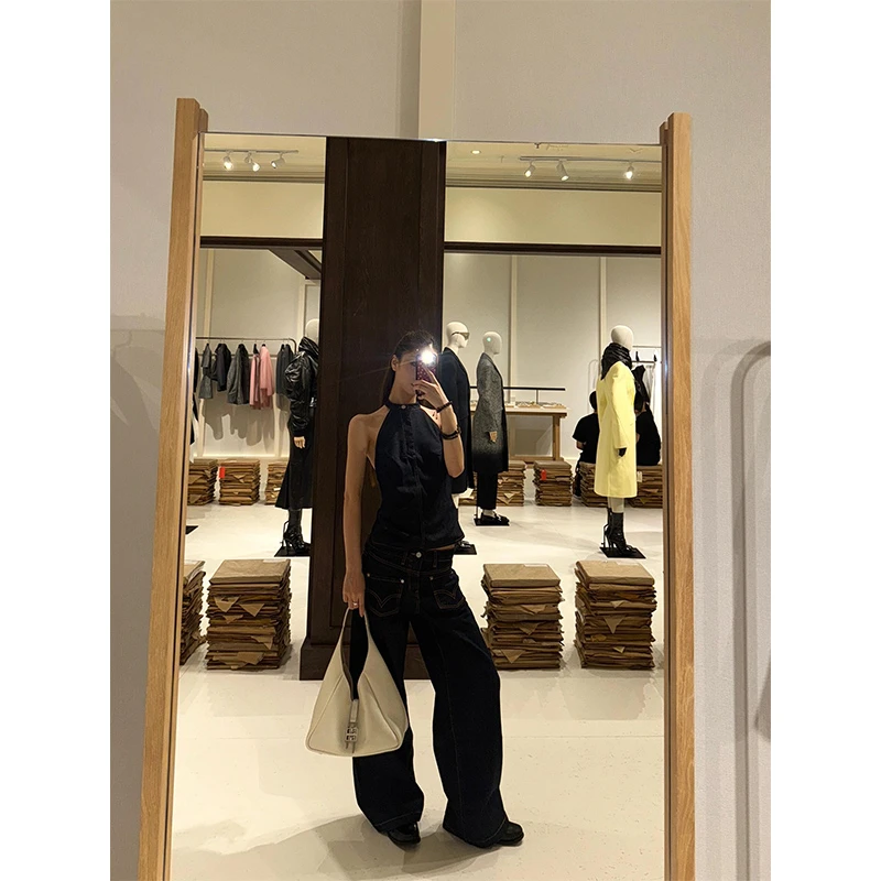 2025夏季新款ins气质御姐范设计感无袖挂脖上衣女配阔腿牛仔裤