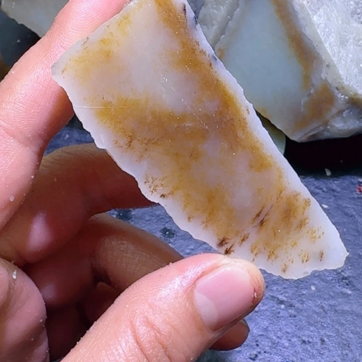 和田玉未镶嵌珠宝半成品