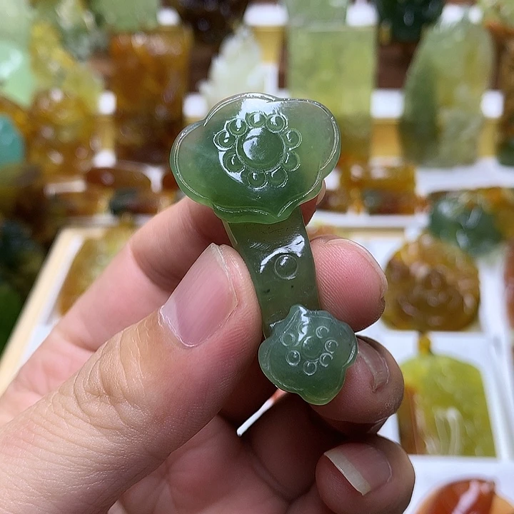 蛇纹石玉未镶嵌珠宝半成品