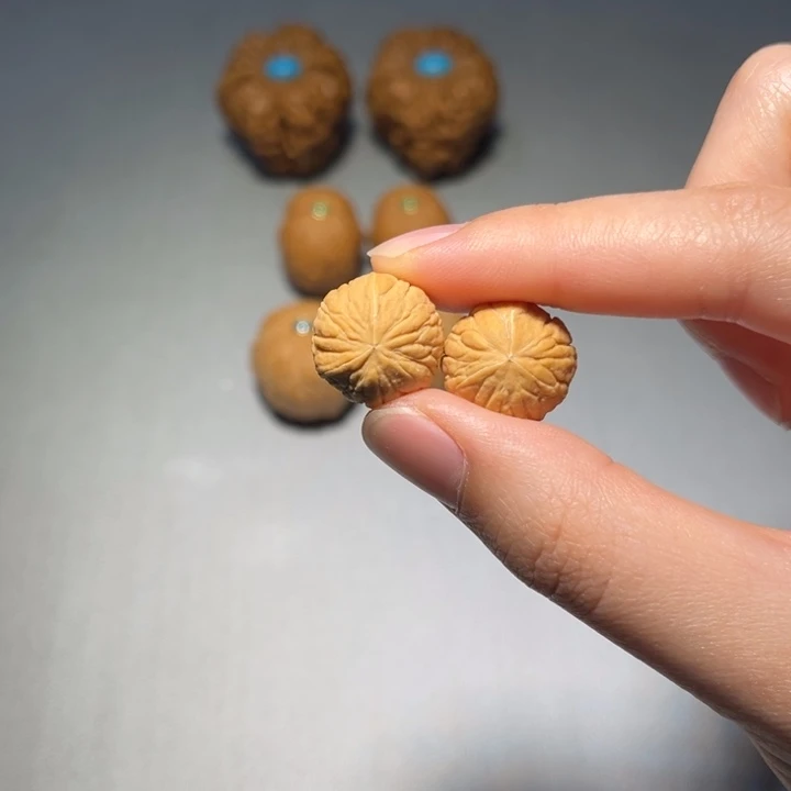 文玩核桃把件猴头三棱930