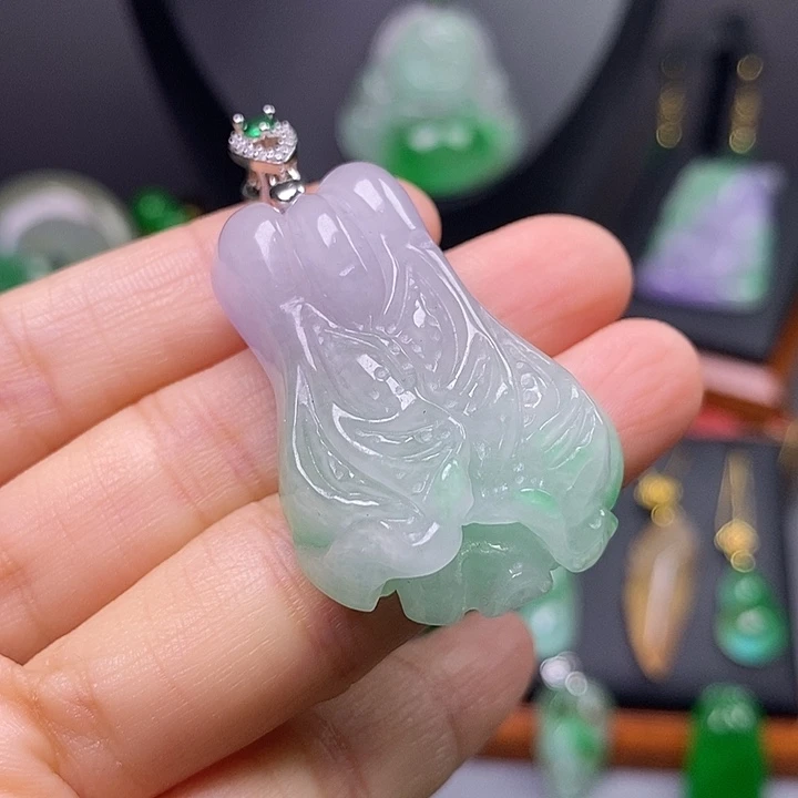 吊坠(赠链)未镶嵌翡翠