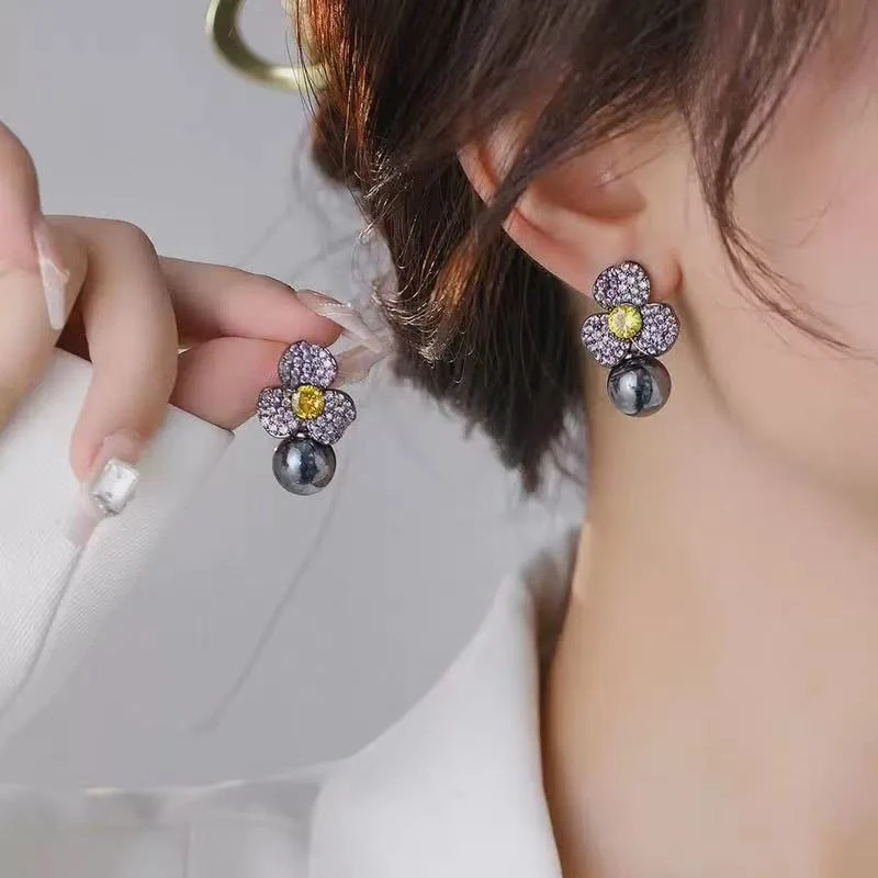 铜合金耳饰 气质轻奢个性时尚小众设计师百搭复古重工耳环女-5058