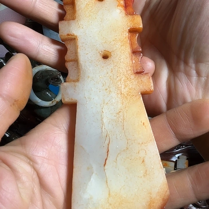 和田玉未镶嵌把件