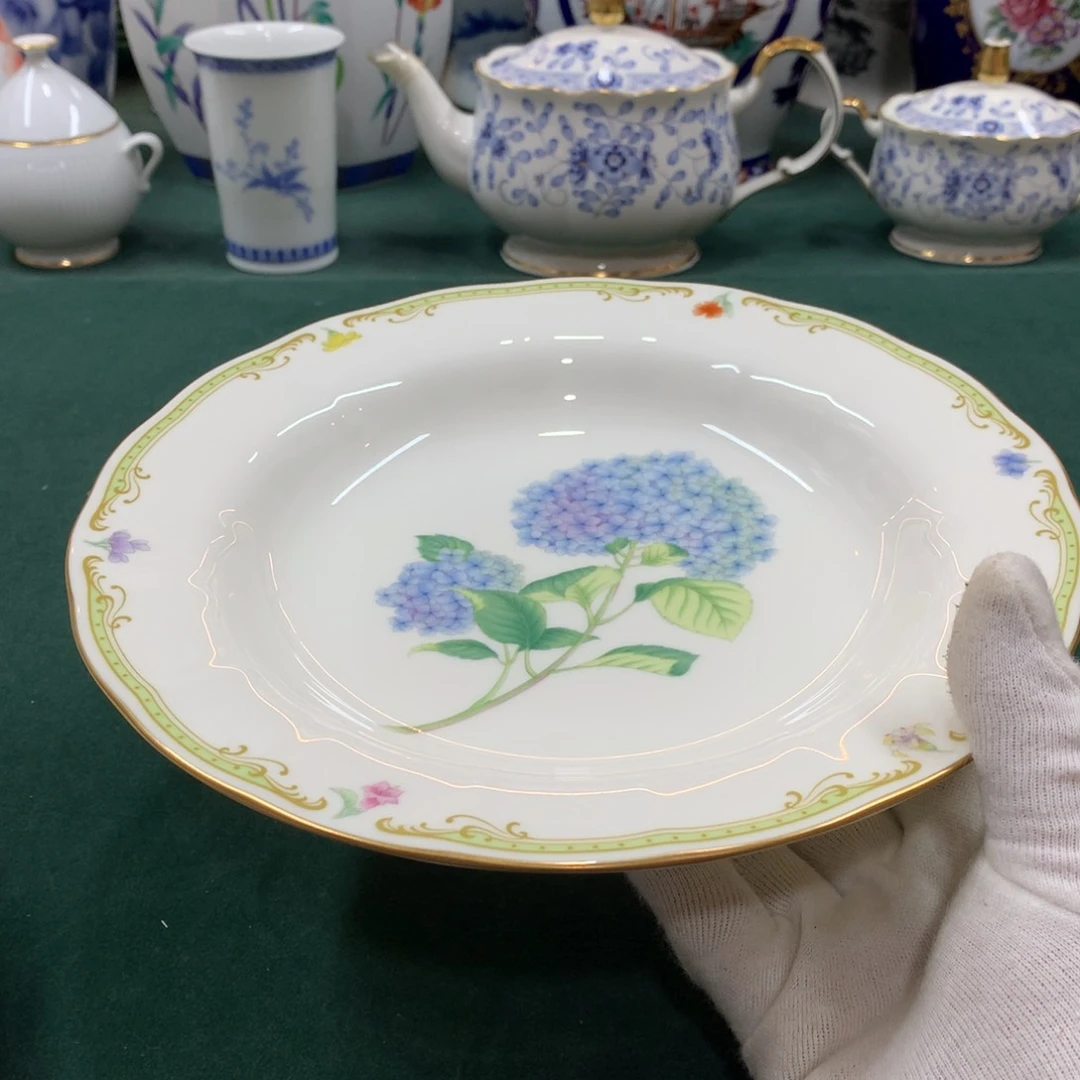 摆件全是大漂亮瓷器啊美美哒
