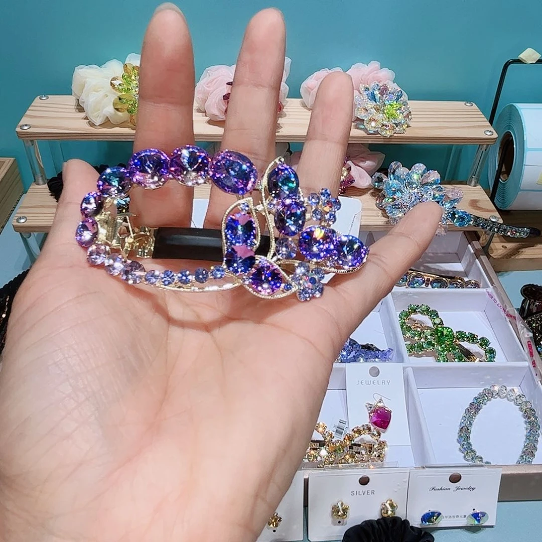 布艺铁合金耳钉和