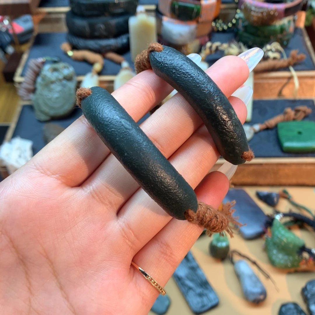 和田玉（糖玉）未镶嵌挂件