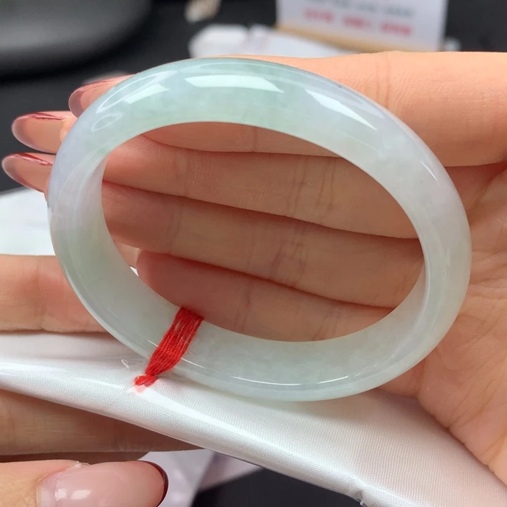 翡翠手镯未镶嵌54贵妃