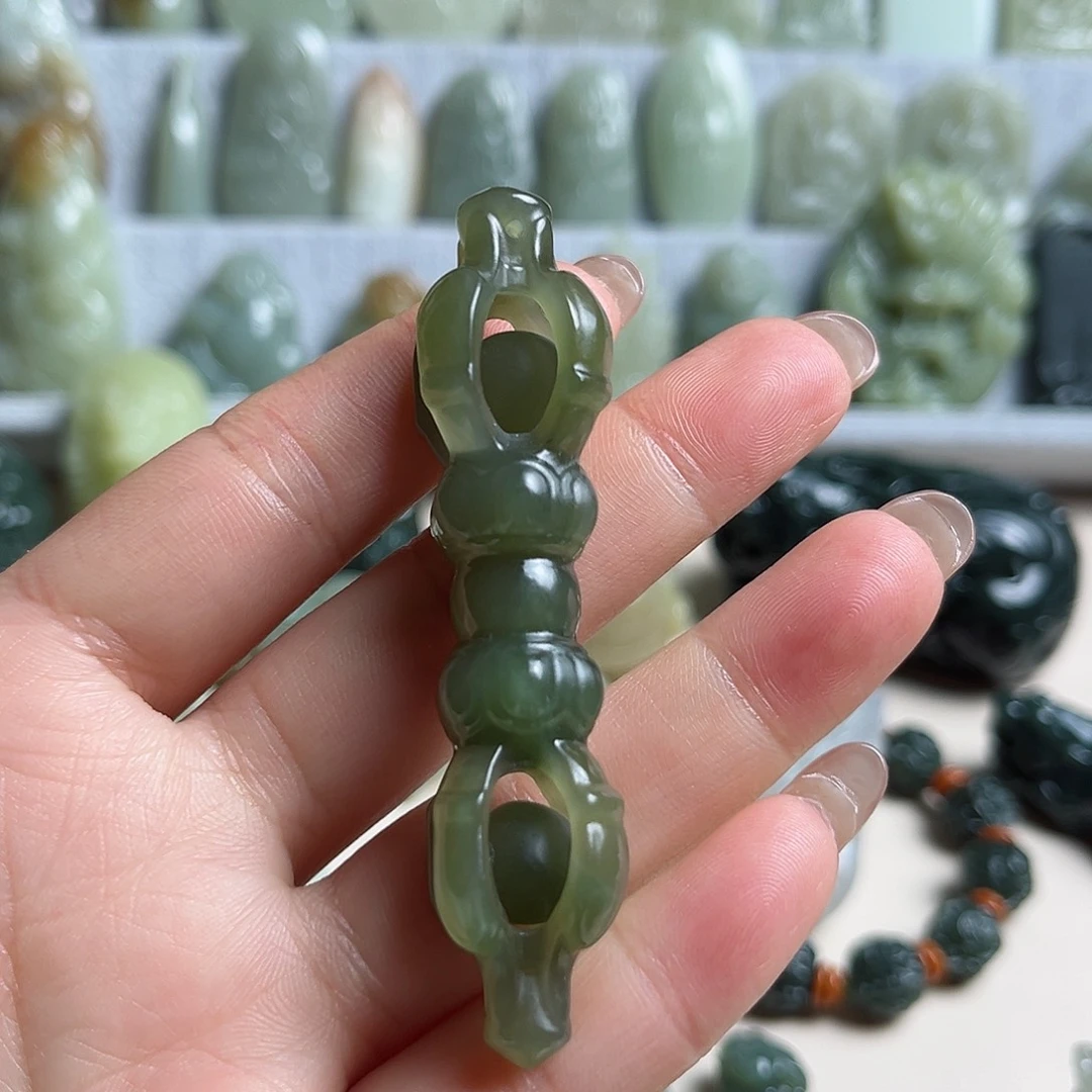 和田玉未镶嵌挂件