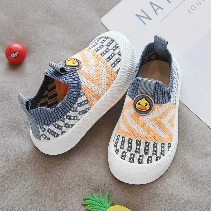 儿童休闲鞋男童帆布鞋女童软底运动鞋宝宝婴儿幼儿园室内鞋春秋款